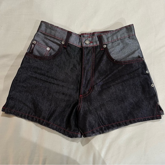 contrast stitch reflective shorts - Picture 1 of 4
